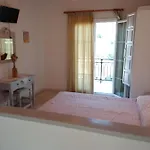 Soustas Apartment *